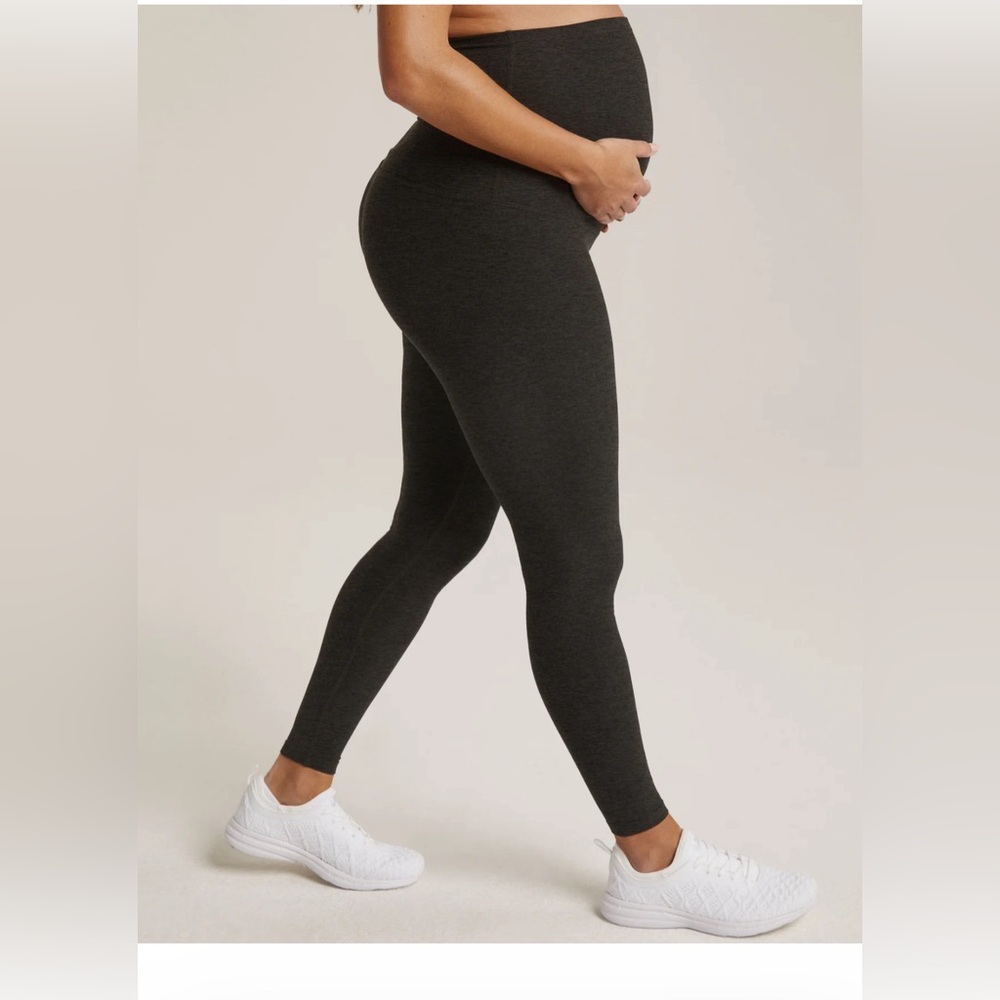 Beyond yoga maternity pants in black/charcoal.